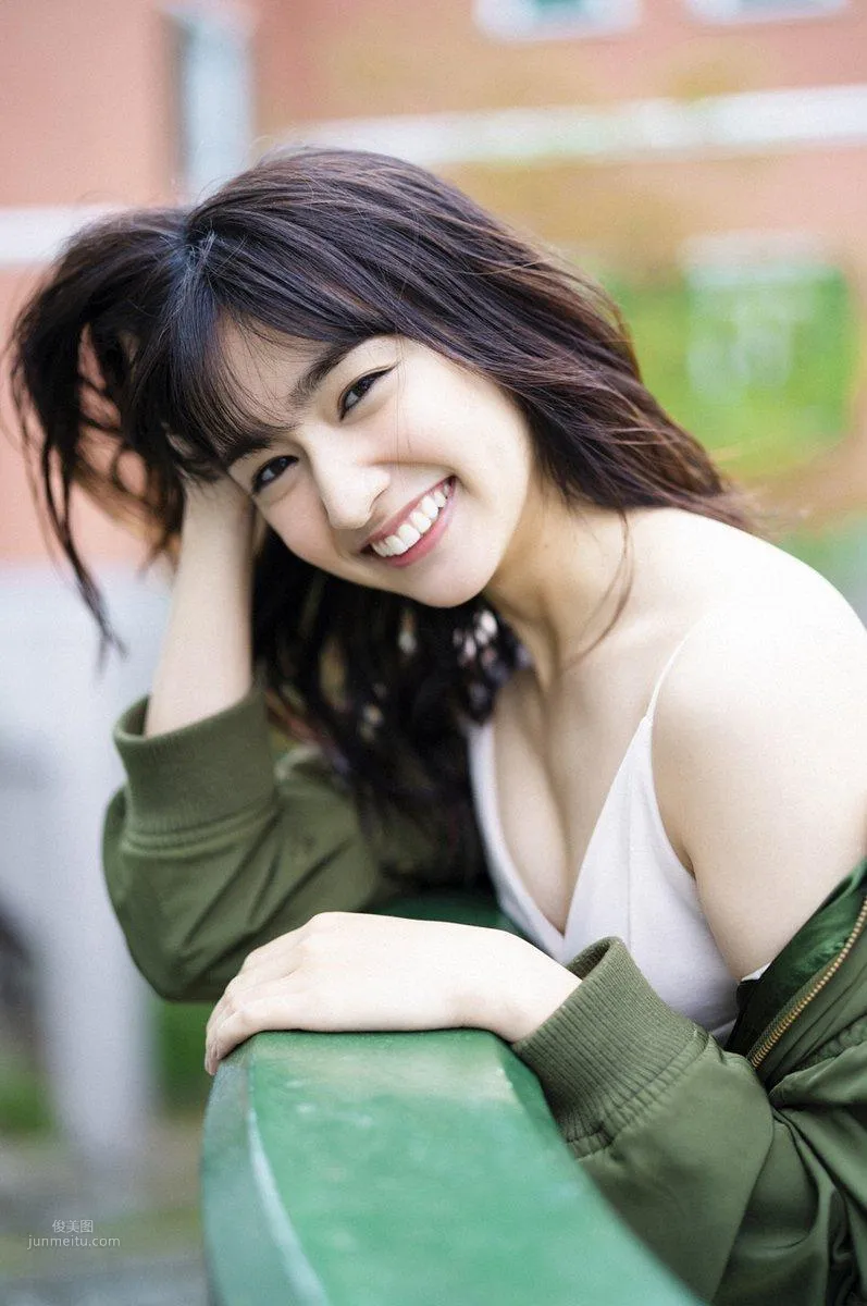 Haruka Koizumi - First Swimsuit Challenge Photos photo 5