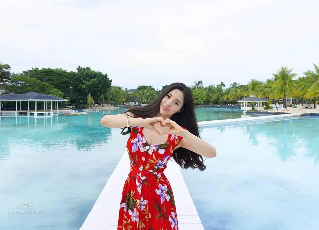Angjyuel - Korean Bikini Girl's Open-Chest Bikini Photos Set the Internet on Fire photo 42