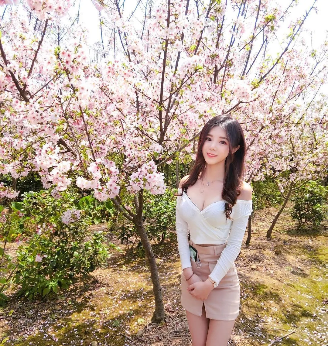 Peiru Penny - Cute and Playful Taiwanese Girl Private Shoot photo 17
