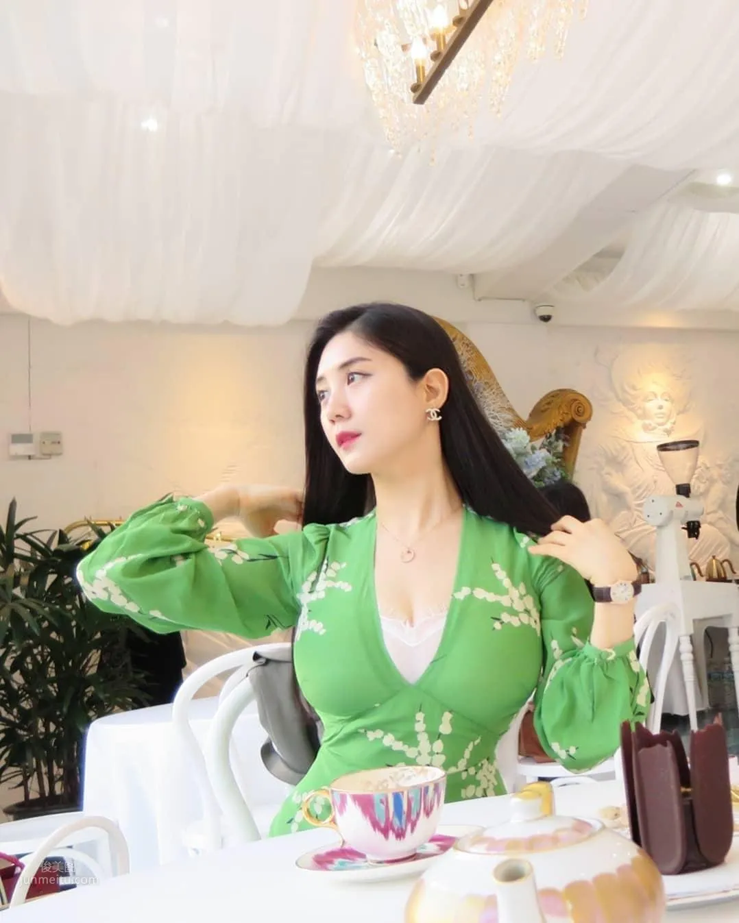Angjyuel - Korean Bikini Girl's Open-Chest Bikini Photos Set the Internet on Fire photo 33