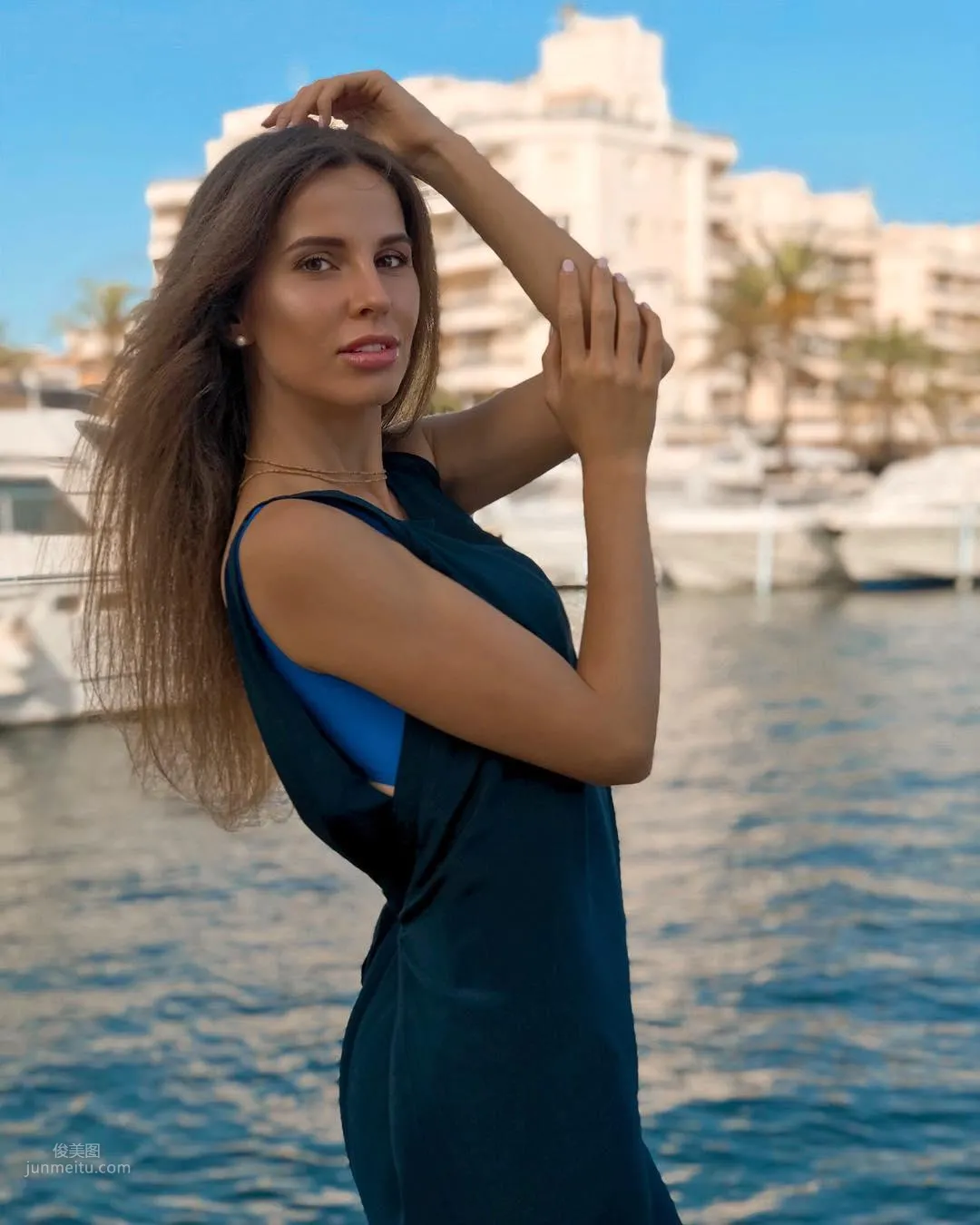 Lenta Vremeni - Elegance Wins Completely! The Sweetheart Beauty with a Top-Notch Figure Is Not Afraid to Be Looked At photo 44
