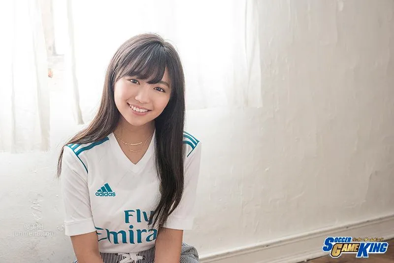 大原優乃- SOCCER GAME KING, October 2017 3