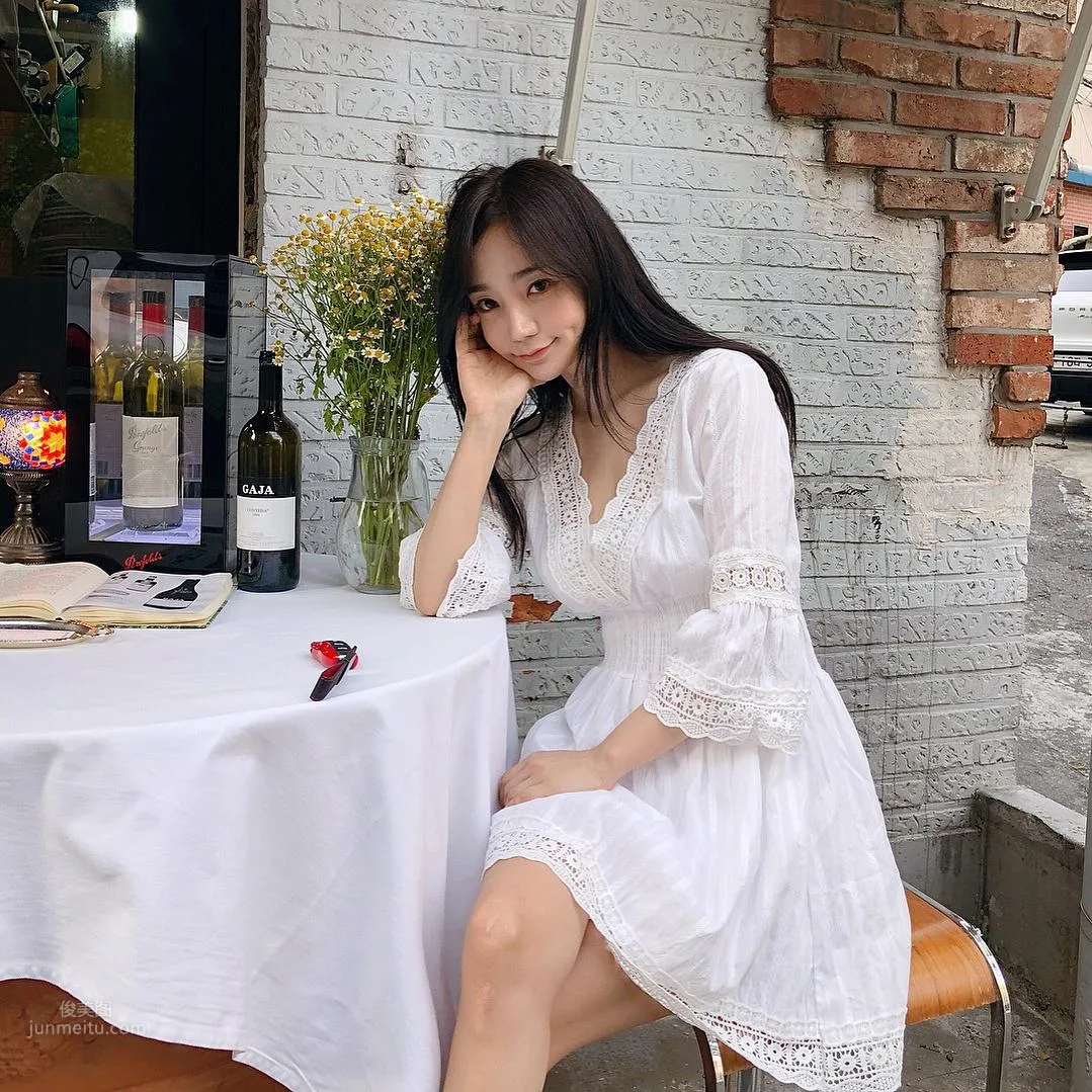 音樂節上甜心妹김도연出沒！清涼背心展現「雪白美背」！ 29