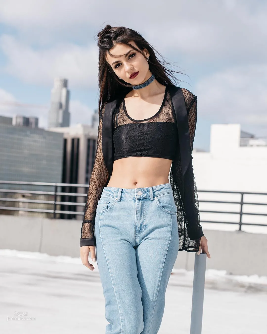 Victoria Justice - The Beautiful Singer Whose Looks Are Justice photo 16