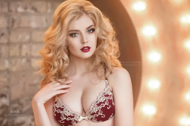 Selena Verner- 來自烏克蘭的開胸女孩
