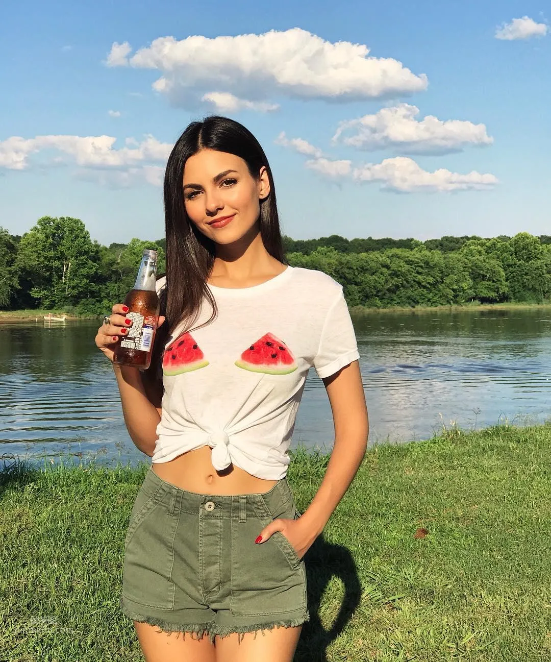 Victoria Justice - The Beautiful Singer Whose Looks Are Justice photo 3