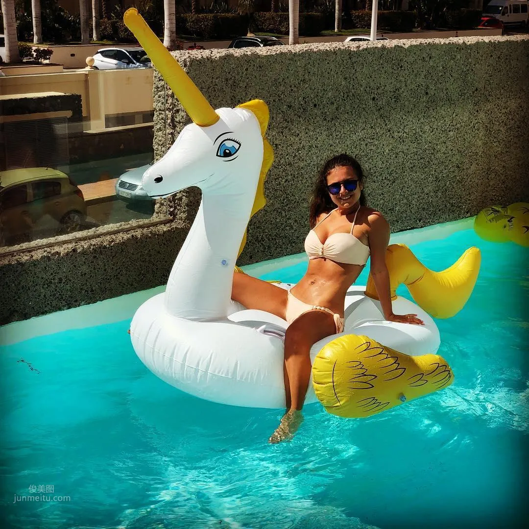 Kelly Hall, Slightly Plump Feels So Wonderful photo 8