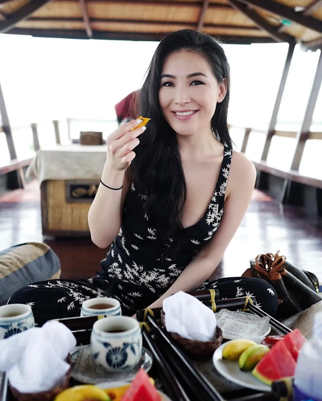Mixed Blood Is Just Right! Ana Dari's Perfect Curves Outshine Even Flight Attendants photo 17