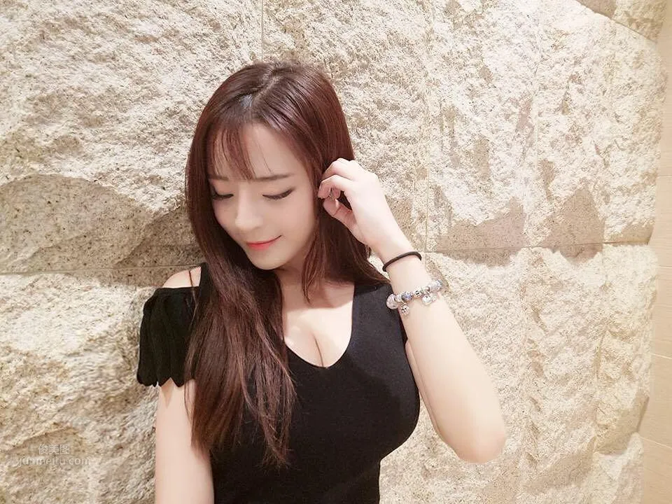Wu Yuanyuan Sandy - Taiwan Fresh Beauty Private Shoot photo 1