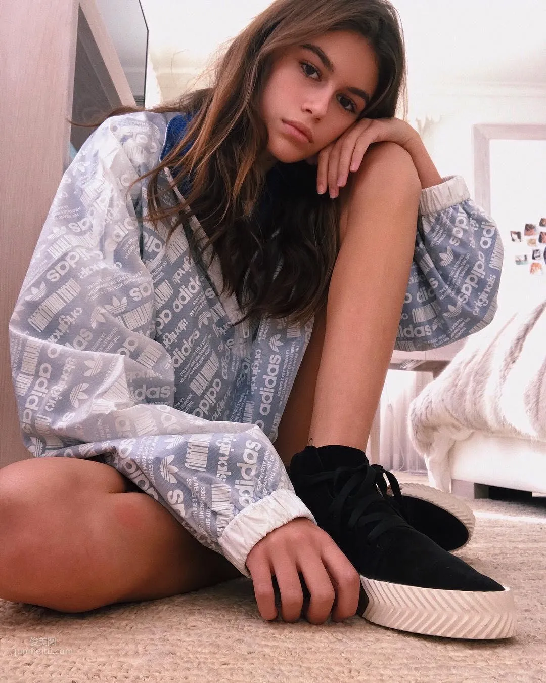 Kaia Gerber - Most Beautiful Second-Generation Star with Unbelievably Long Legs photo 8