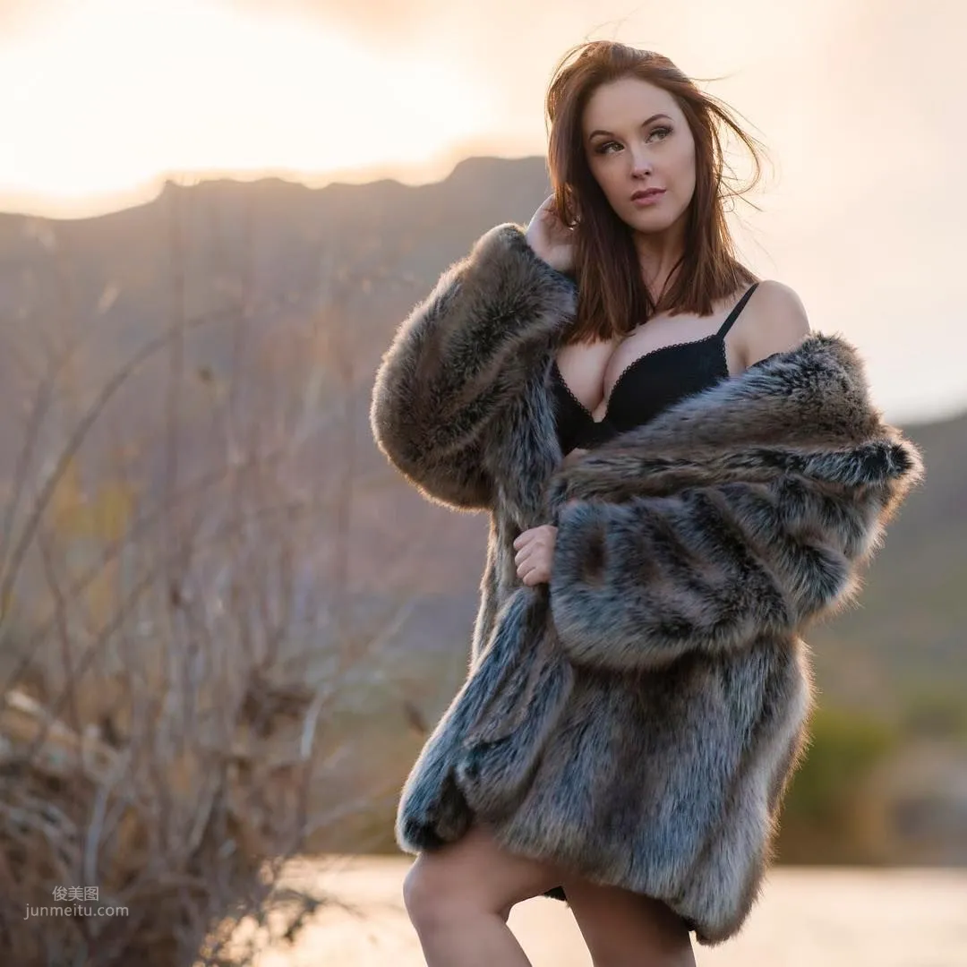 Meg LeeAnn Turney: Cos photo 18