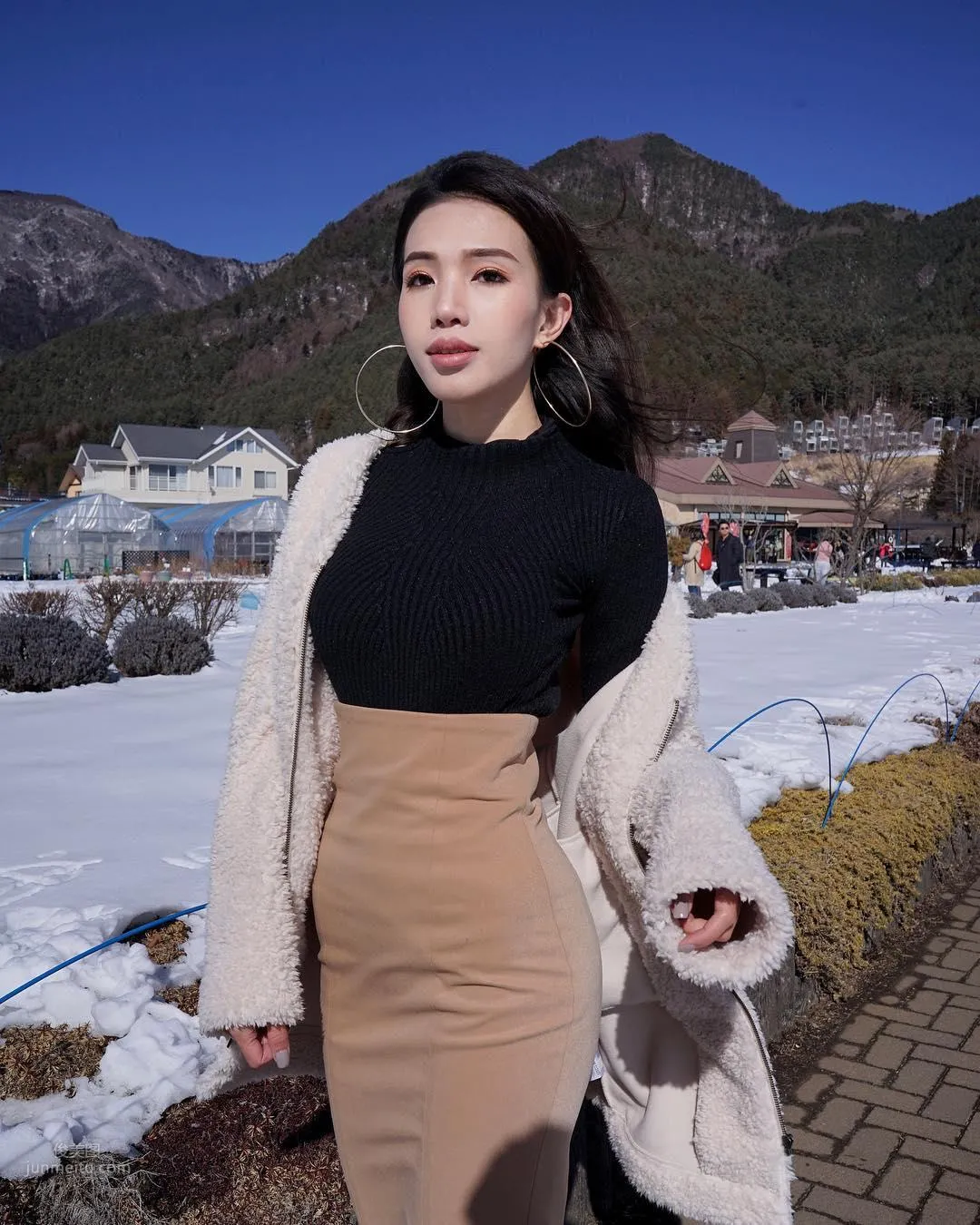 Annex - Fitness Beauty, Domineering Gaze and Wild Figure photo 10
