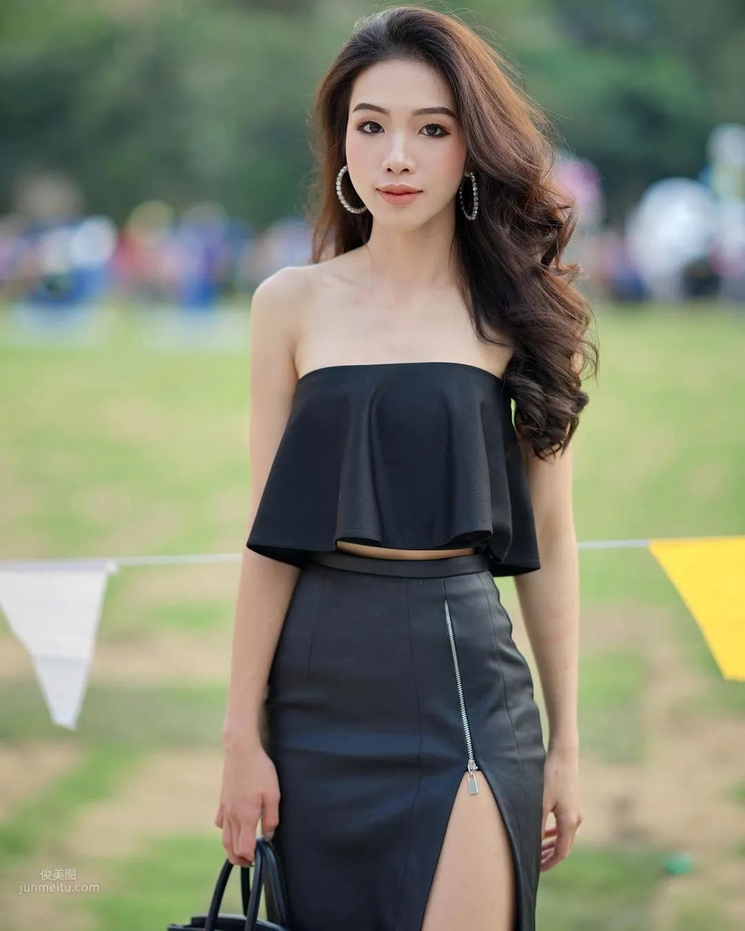 Annex - Fitness Beauty, Domineering Gaze and Wild Figure photo 13