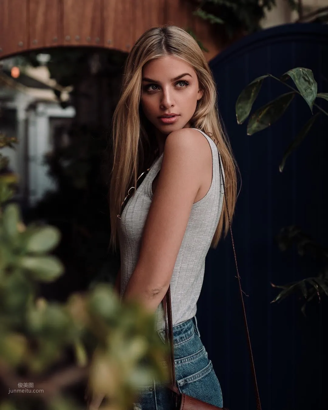 Marina Laswick - Canadian Beauty Blogger Private Shoot photo 17