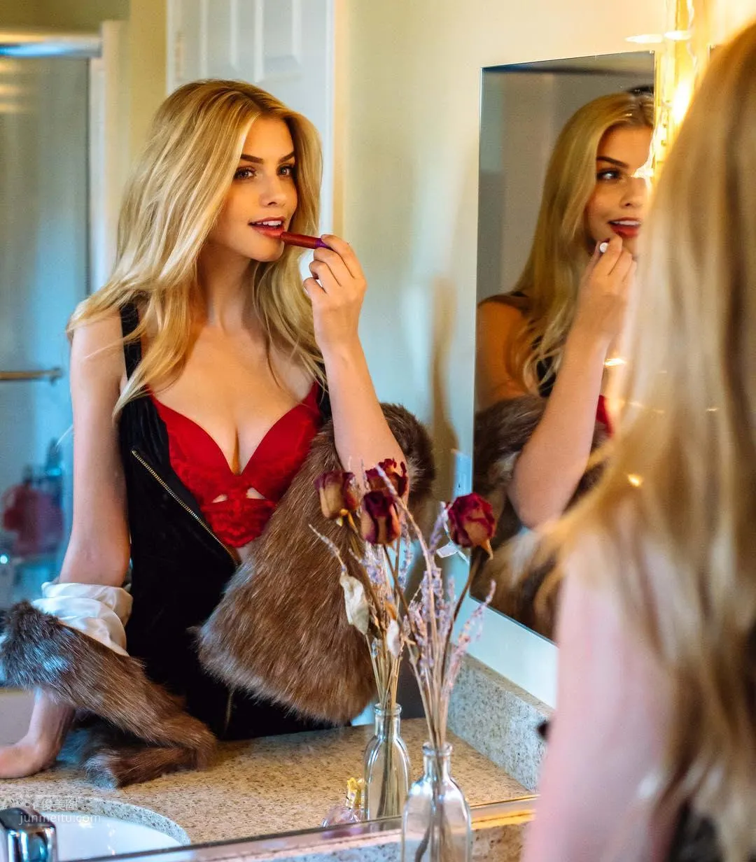 Marina Laswick - Canadian Beauty Blogger Private Shoot photo 22