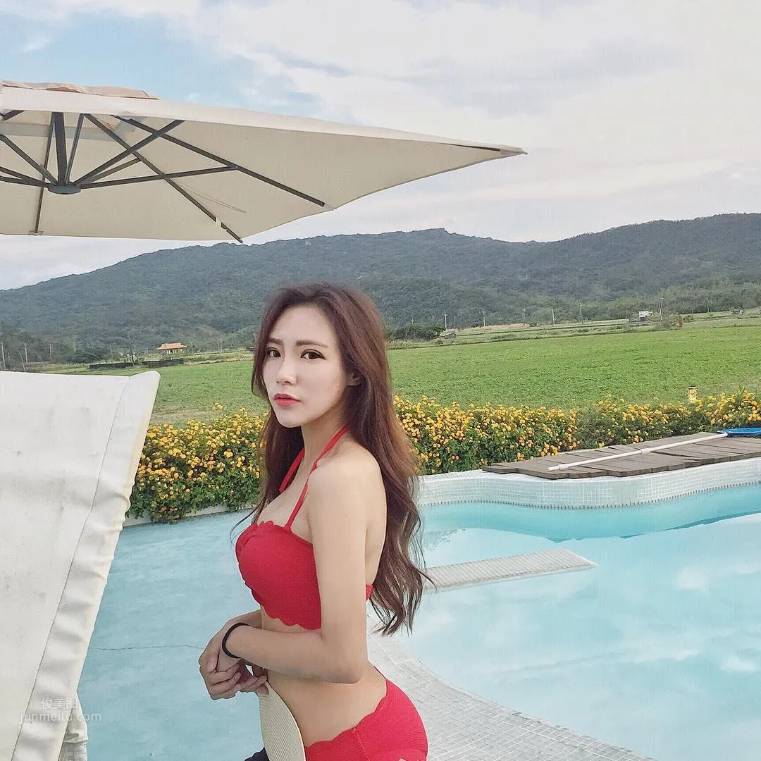 Xie Pei, Hot Online Shop Owner with a Super Sexy Figure photo 13