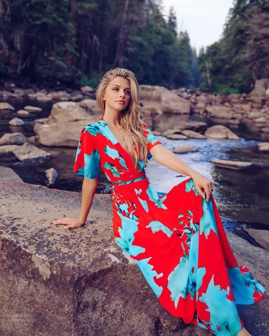 Marina Laswick - Canadian Beauty Blogger Private Shoot photo 50