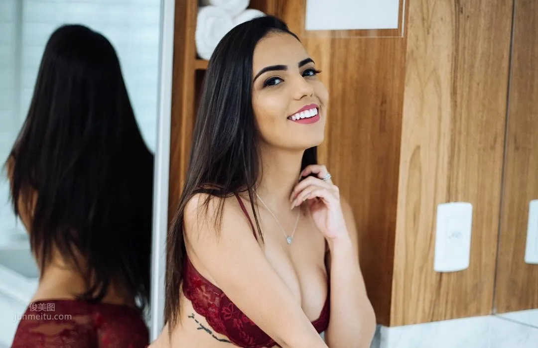 Victoria Passos, Brazil Is Very Humid, Sweet Smile and Good Figure photo 6