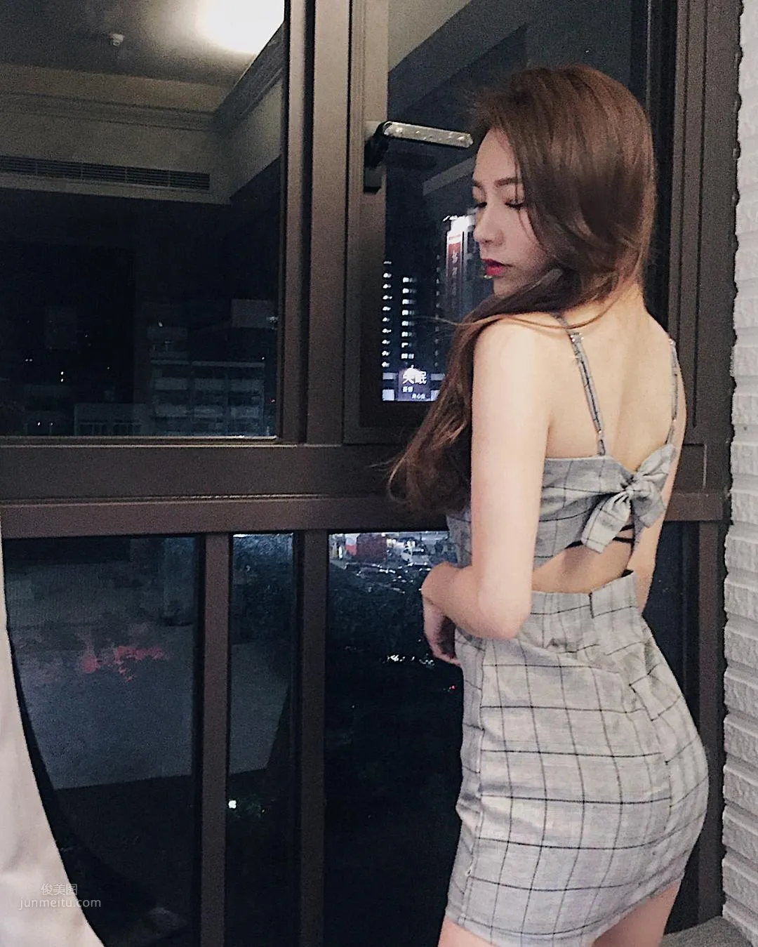 Xie Pei, Hot Online Shop Owner with a Super Sexy Figure photo 25