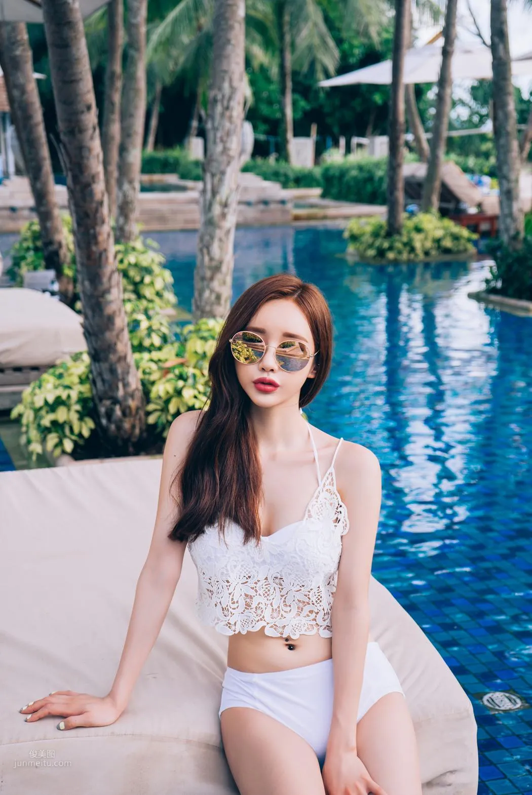 Son Yoon Joo - 2017 Bikini Photo Collection Two photo 48