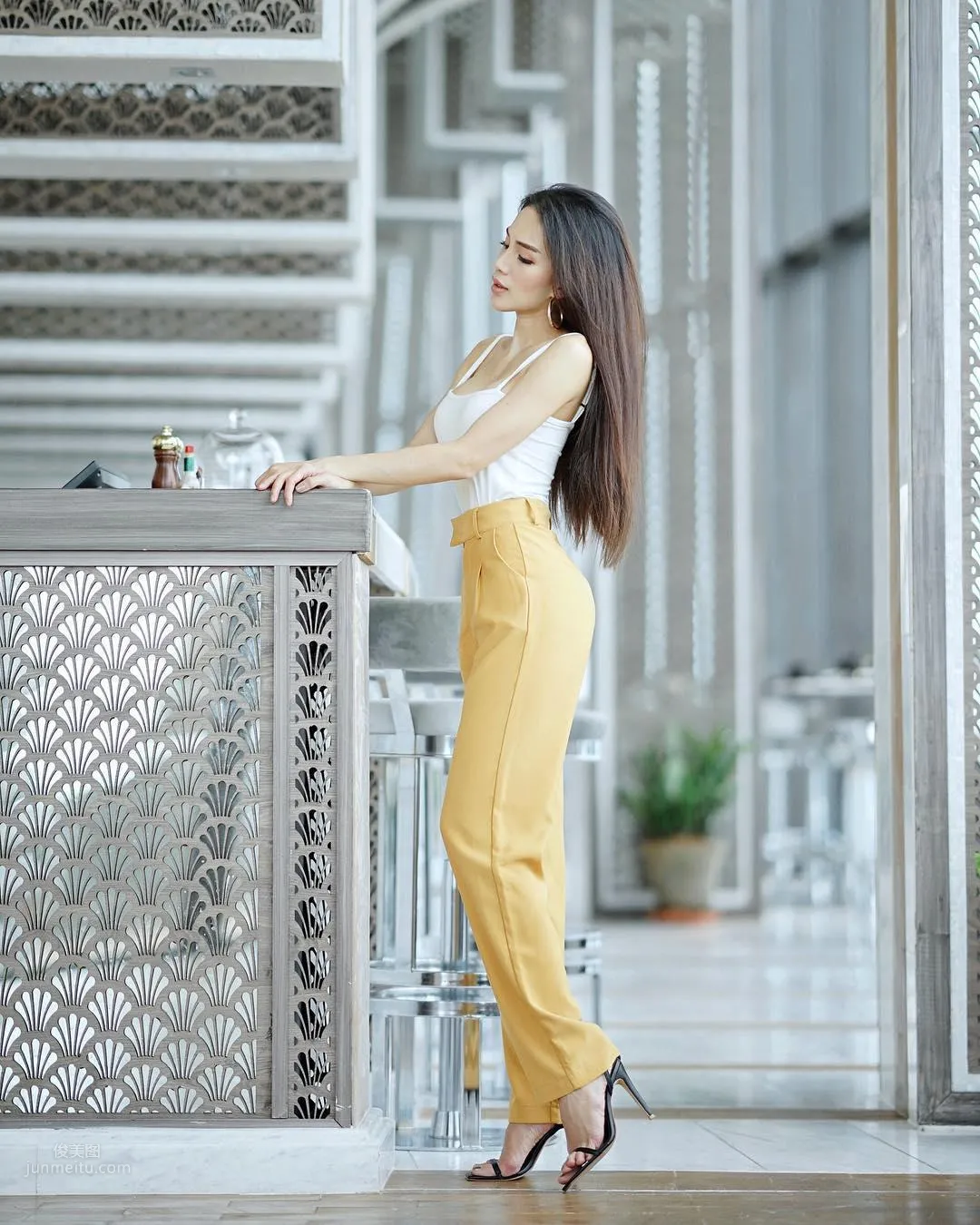 Annex - Fitness Beauty, Domineering Gaze and Wild Figure photo 24