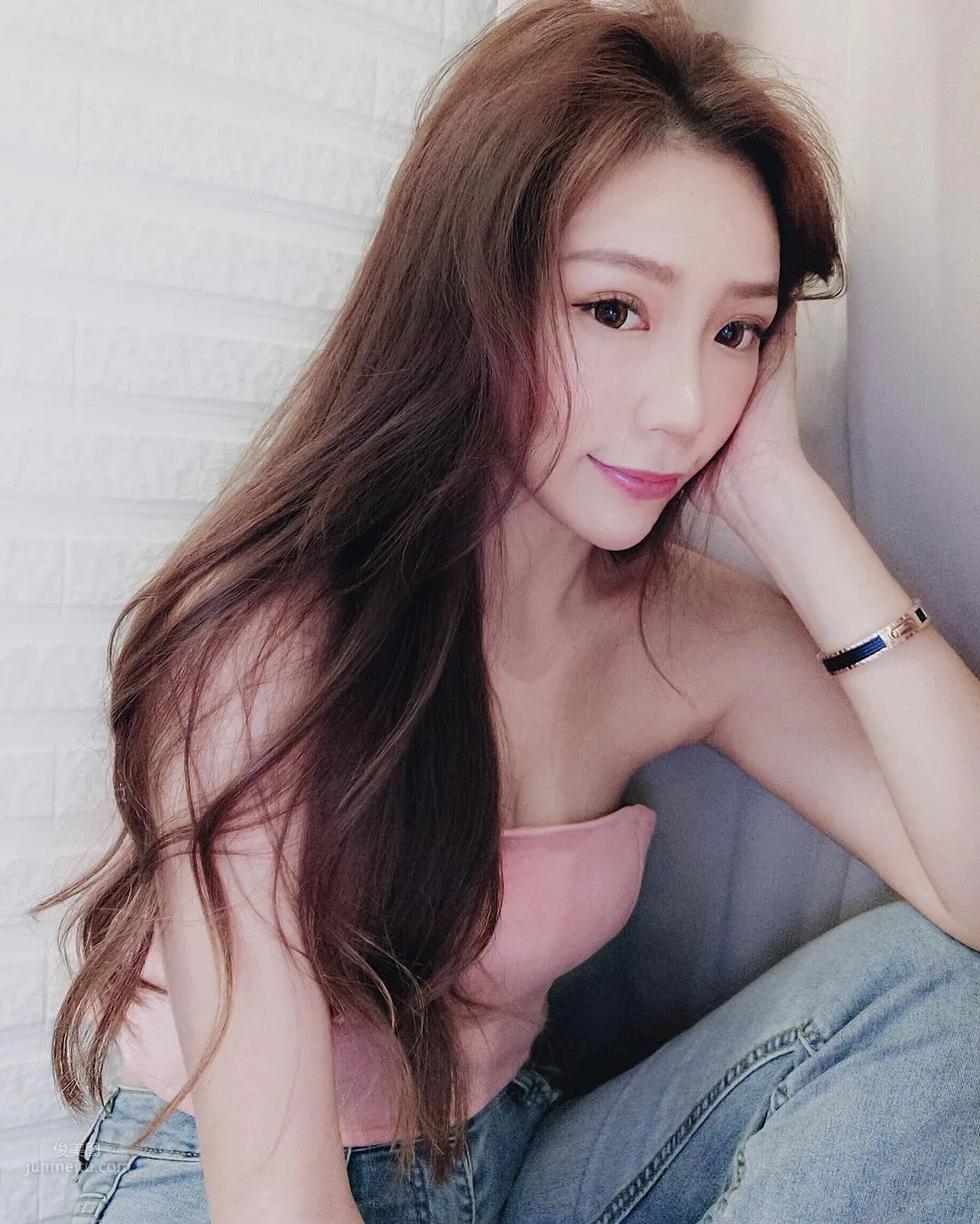 Xie Pei, Hot Online Shop Owner with a Super Sexy Figure photo 27