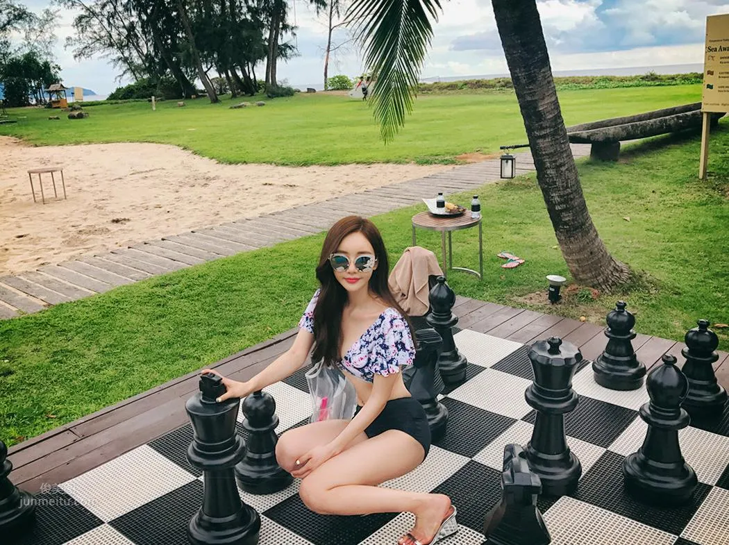 Son Yoon Joo - 2017 Bikini Photo Collection Two photo 19