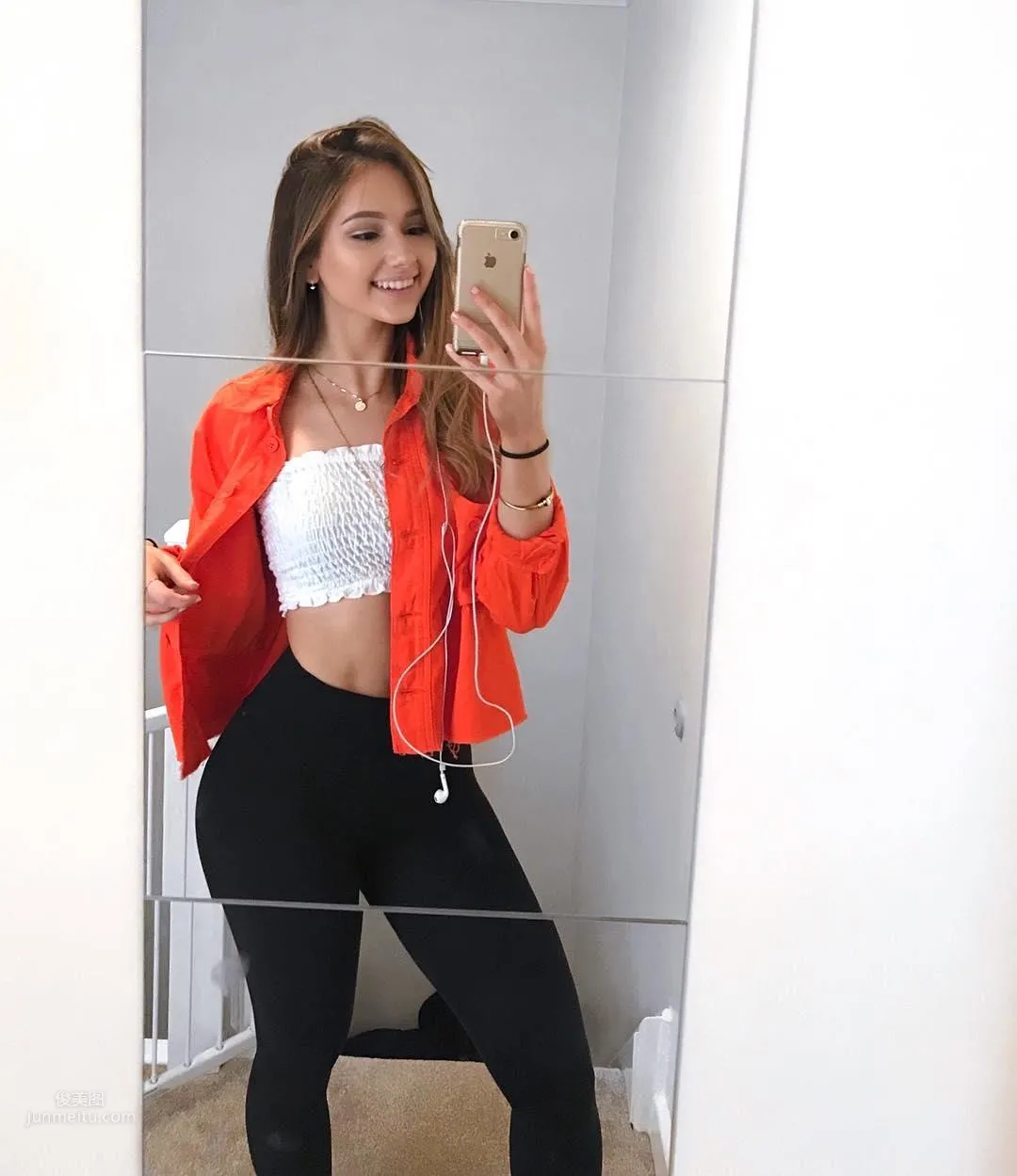Isabela Fernandez- 英国健身正妹私房照_15