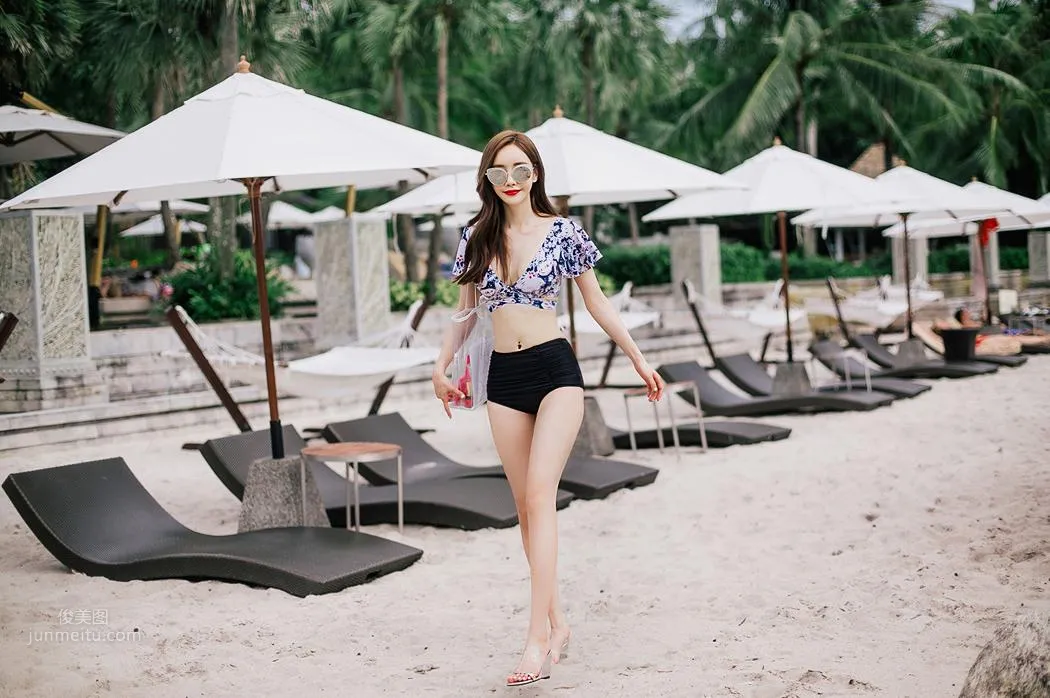 Son Yoon Joo - 2017 Bikini Photo Collection Two photo 16