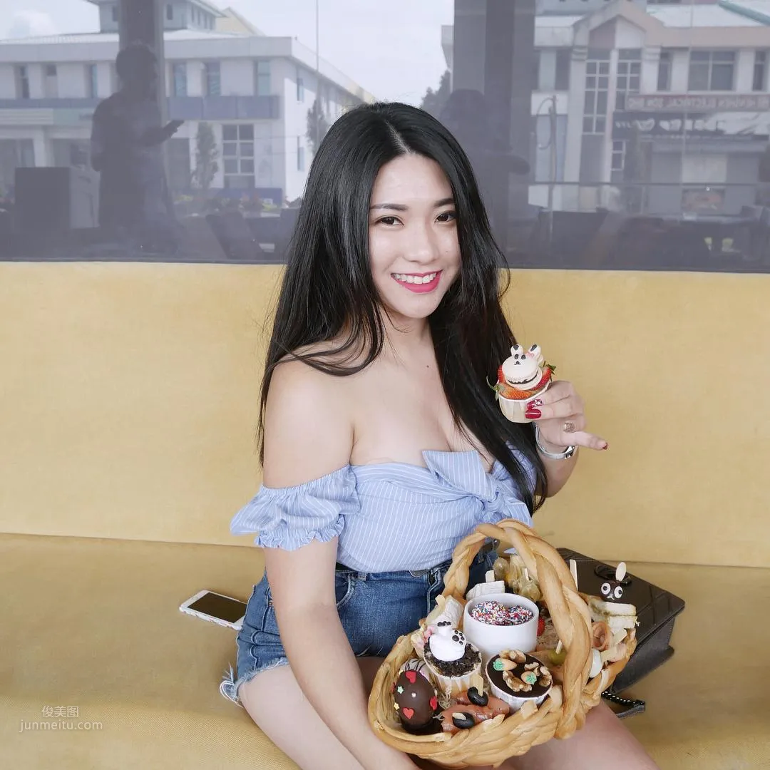 Kang Szu Geng - Malaysian Hot Mom, Huge Size, Too Heavy photo 9