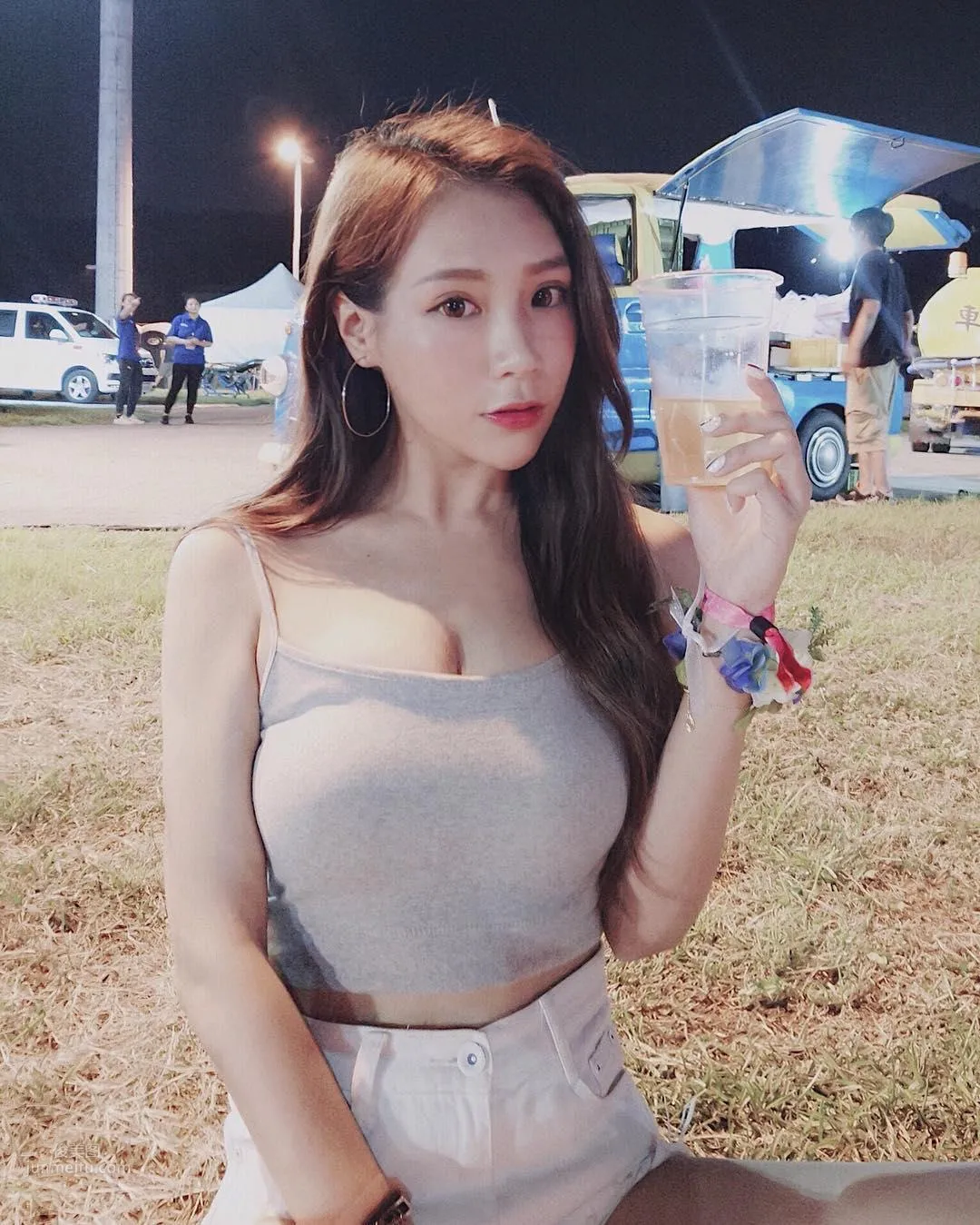 Xie Pei, Hot Online Shop Owner with a Super Sexy Figure photo 20