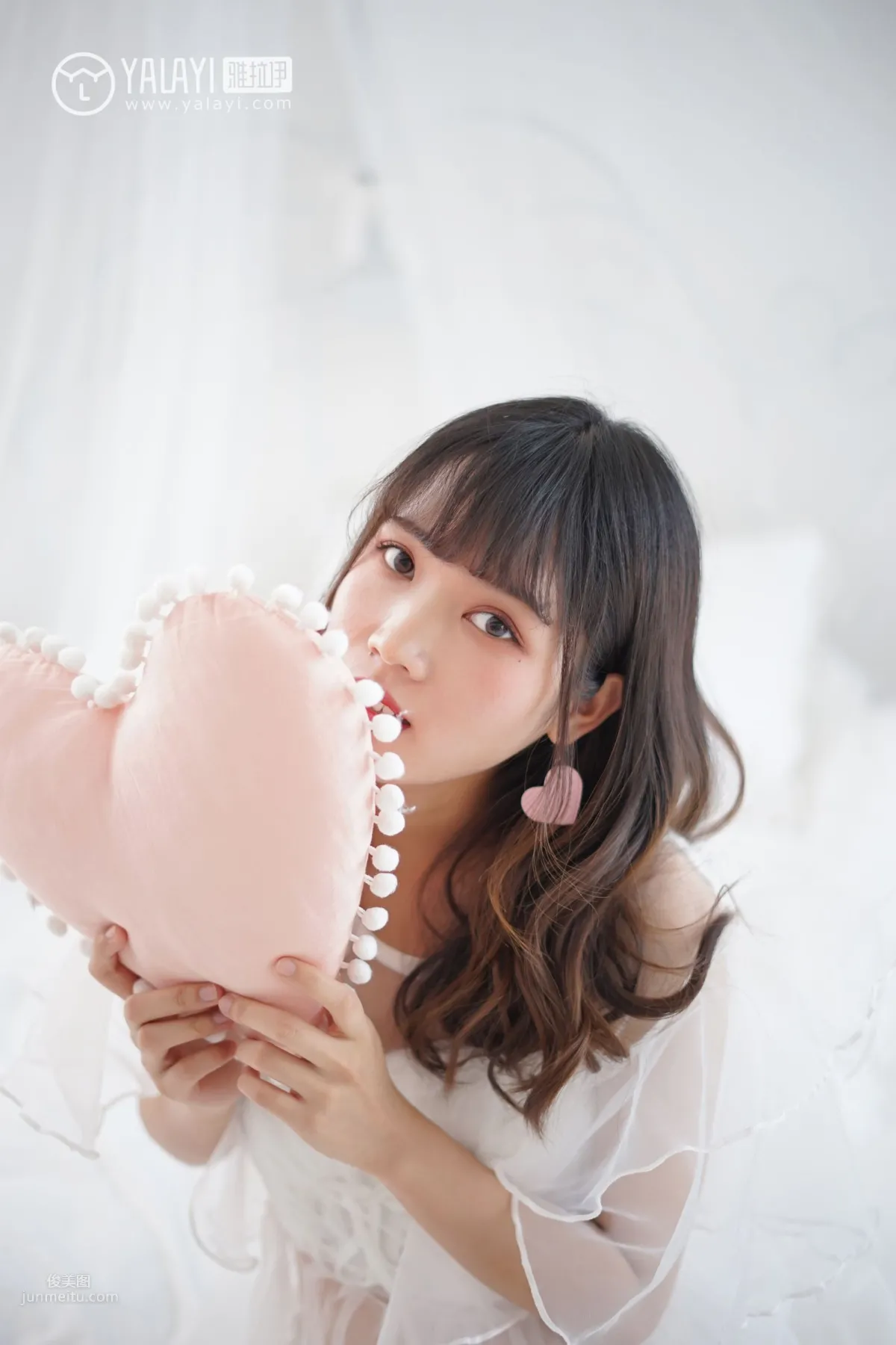 公主小兔子- [YALAYI雅拉伊] Y001《戀上你的床》 13