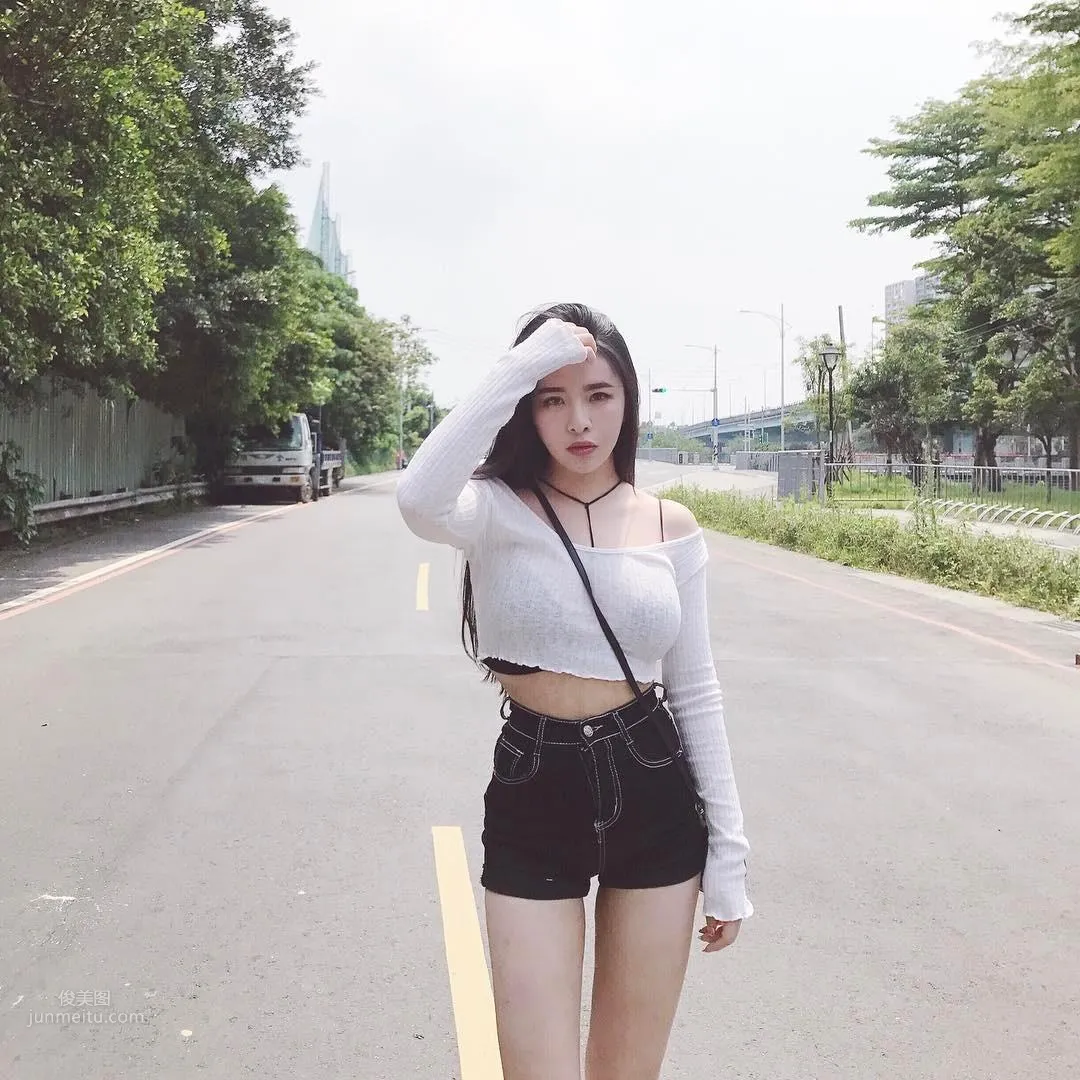 Rain-a- 台湾正妹内裤老板娘私房照_1