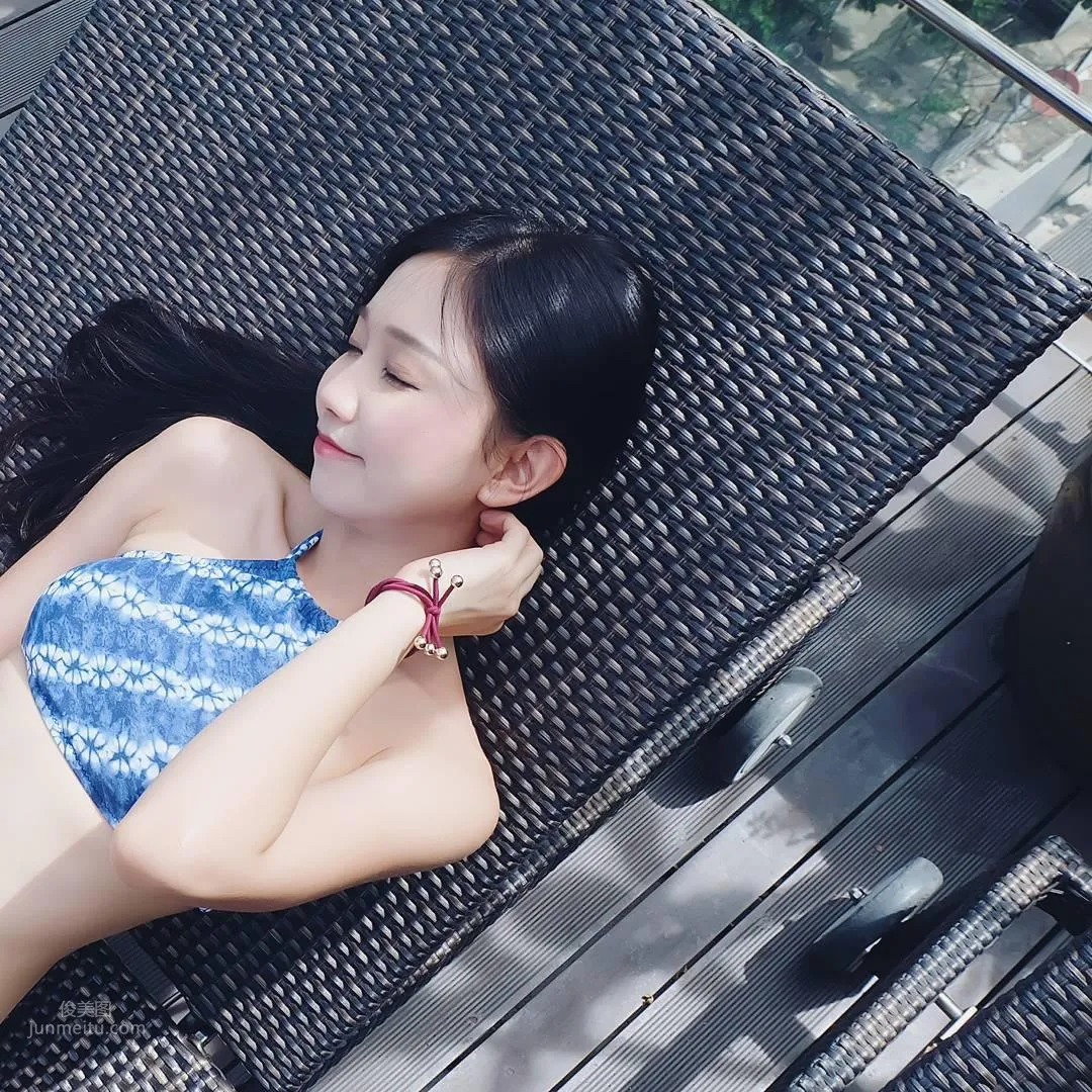 Tng Joey - Malaysian Girl with a Slim Waist and Big Bust, First-Class Curves photo 4