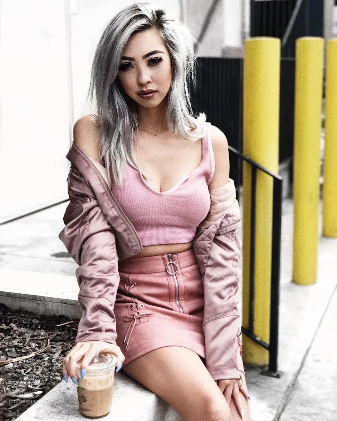 Lisa Lee, Sexy Girl Wearing Lingerie Straight Out on the Street photo 6