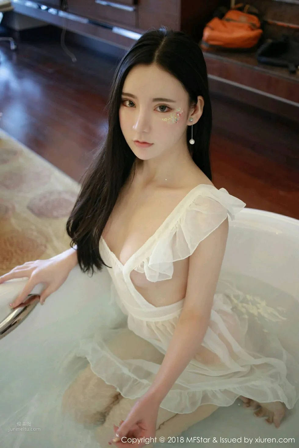 Zhou Yuxi: MFStar photo 9