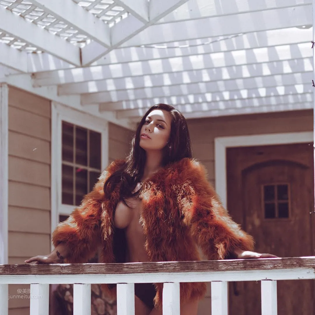 Felicia Marie- 外衣退散～霸氣出頭 10