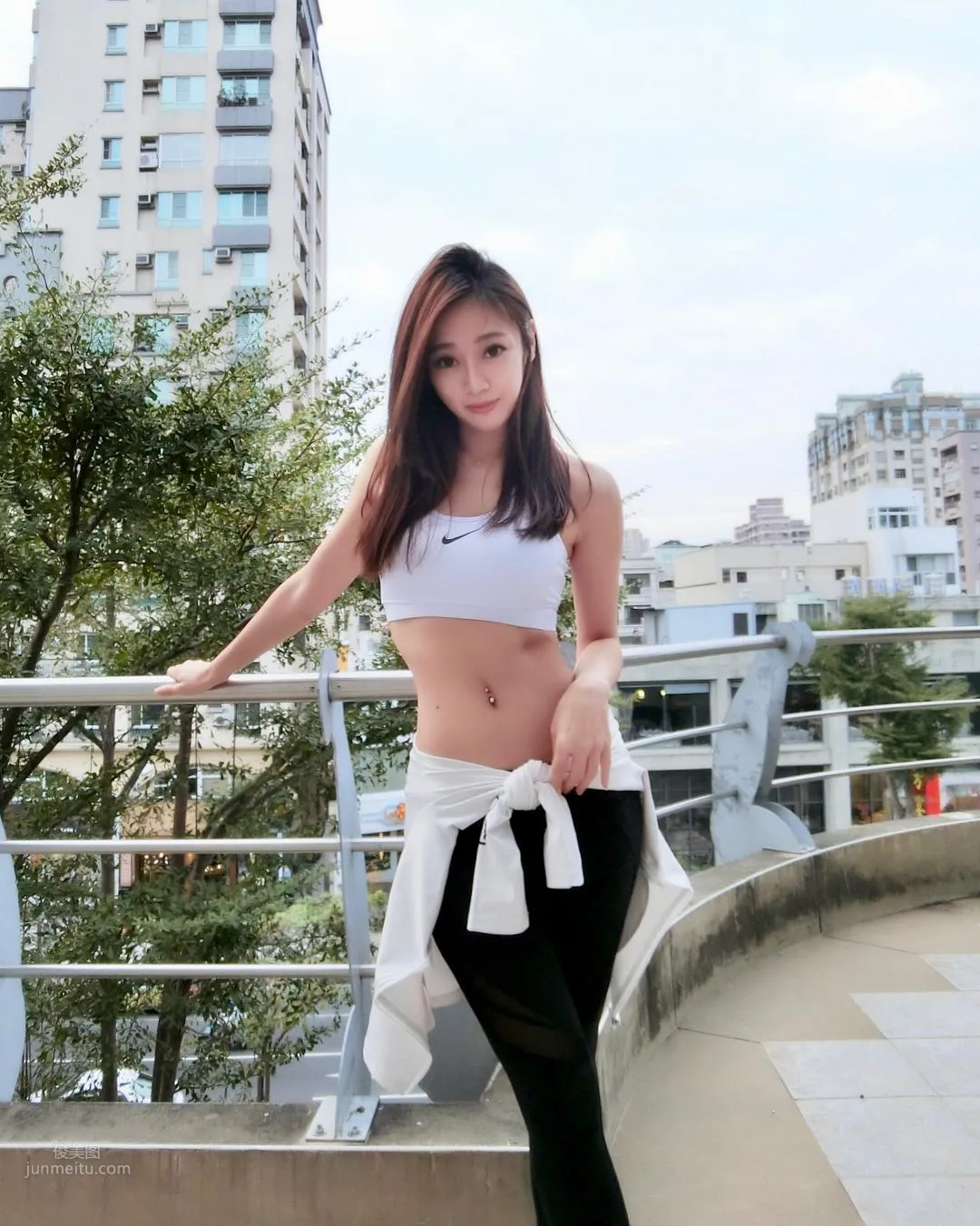 吳岱羚- 女神級舞蹈老師真材實料的前凸後翹 17