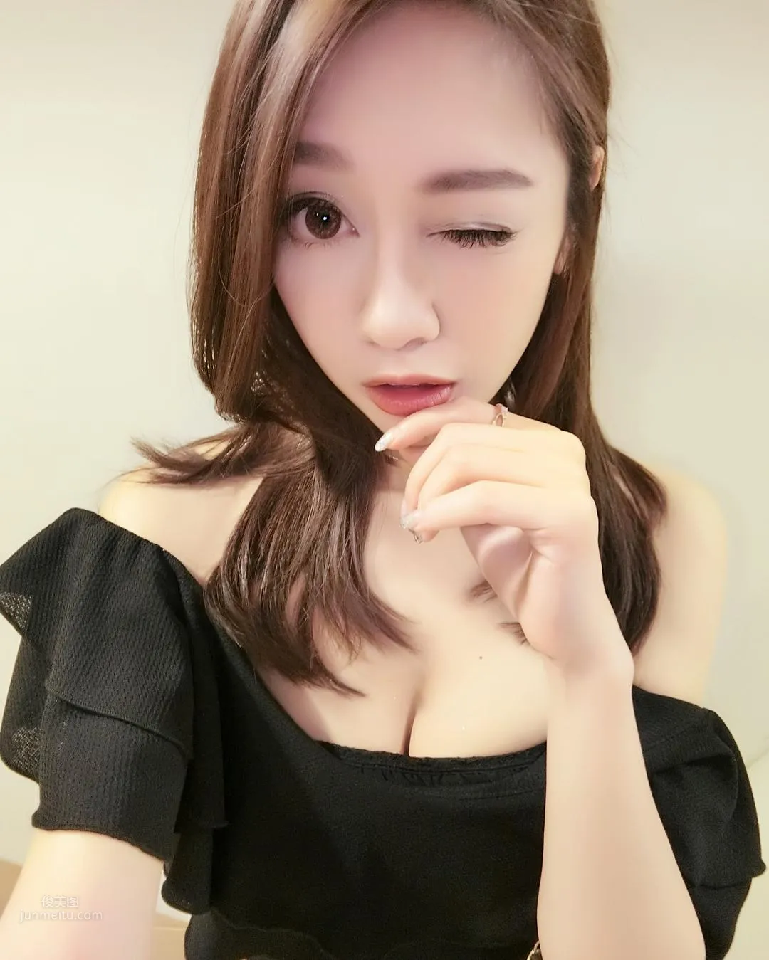 吳岱羚- 女神級舞蹈老師真材實料的前凸後翹 25
