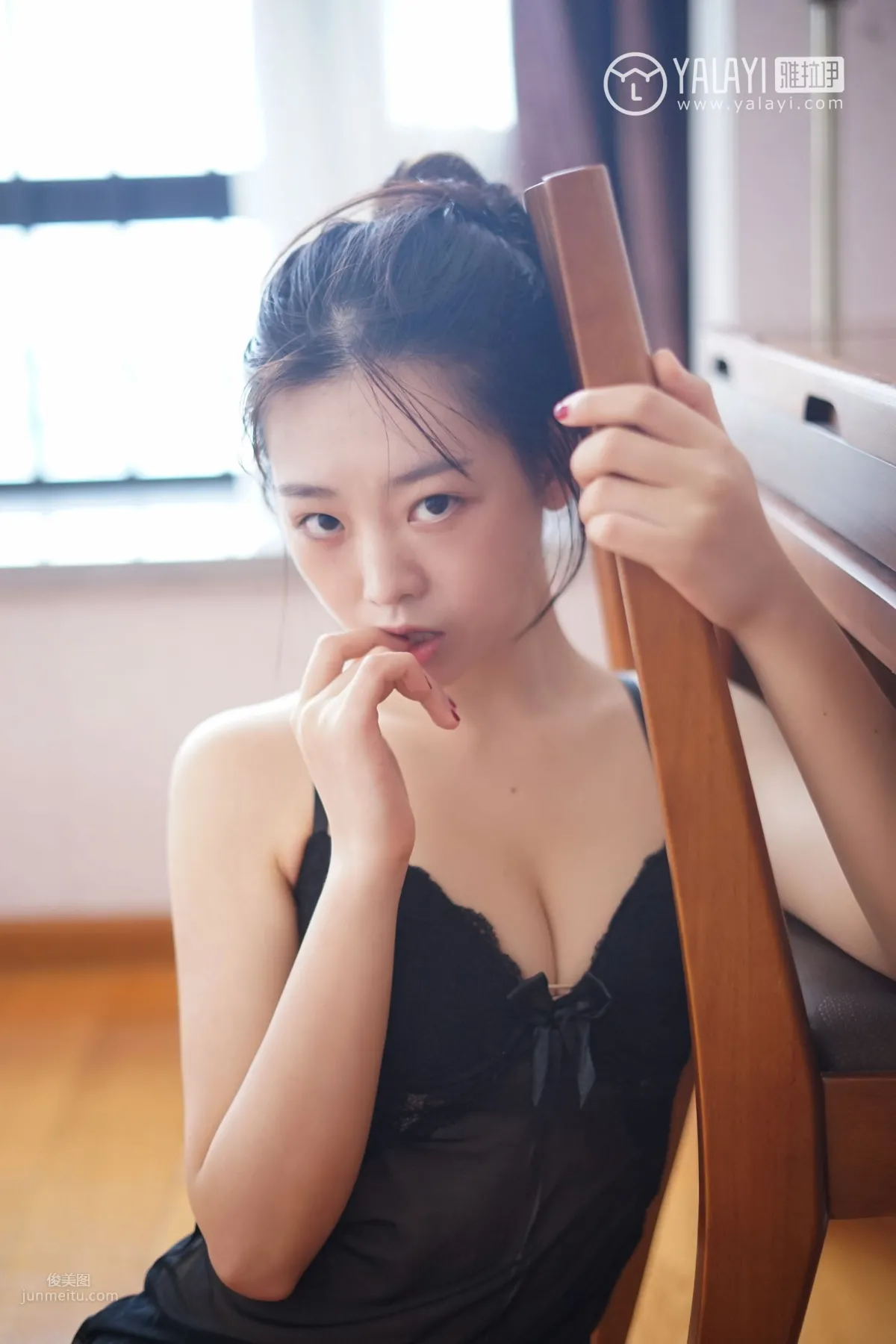 严冰冰- [YALAYI雅拉伊] Y021《少女女仆》_32