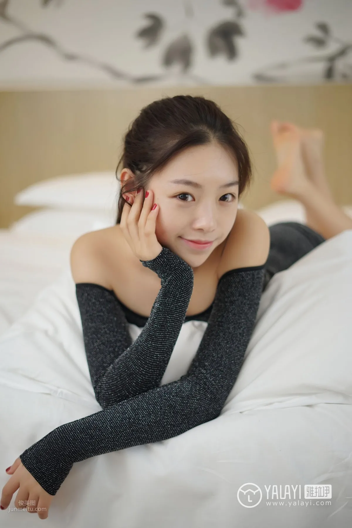 Yan Bingbing - [YALAYI] Y019, The Temptation of Rolling in the Sheets photo 8