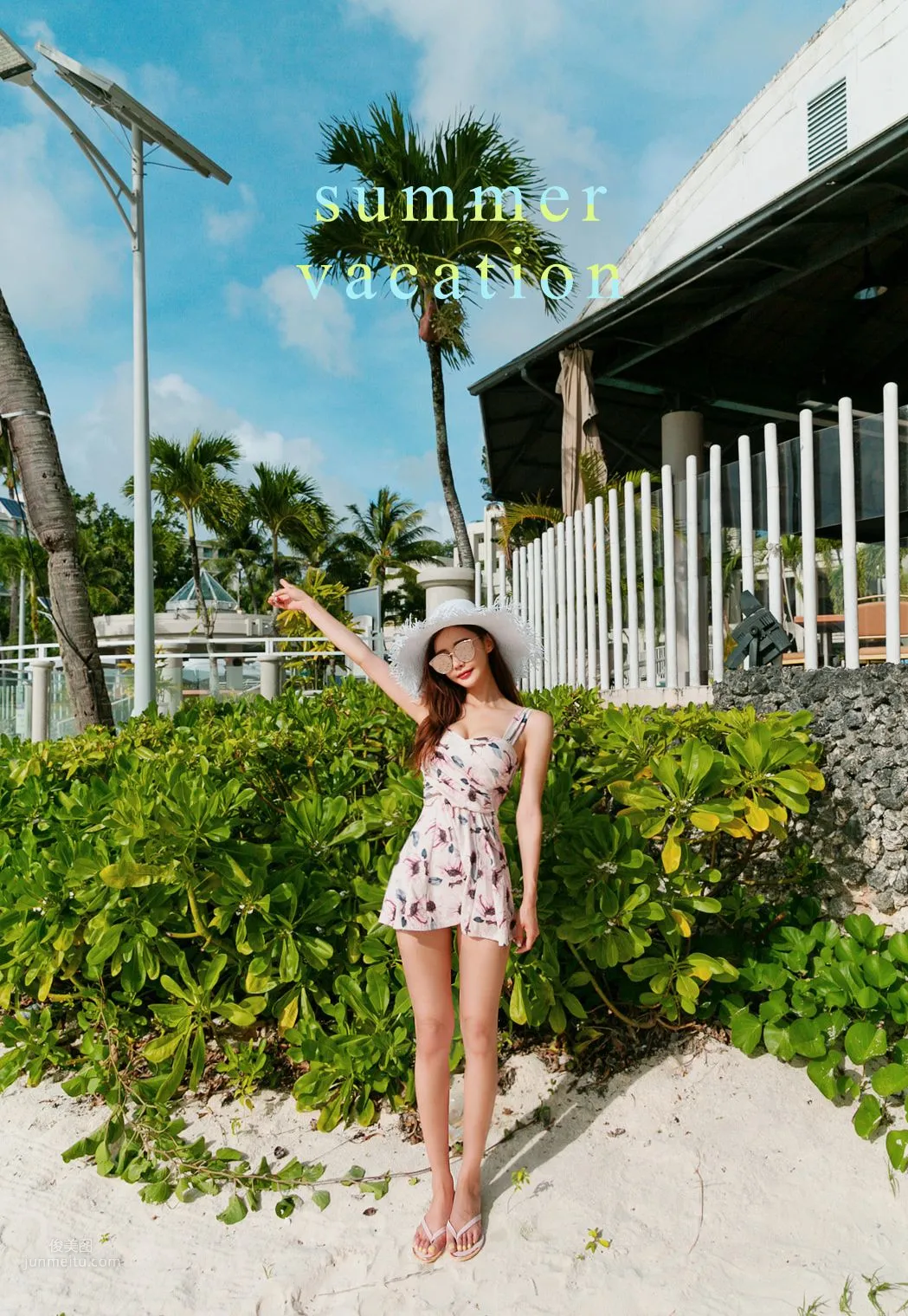 Son Yoon Joo - 2018 Swimsuit Collection Series 2 photo 1