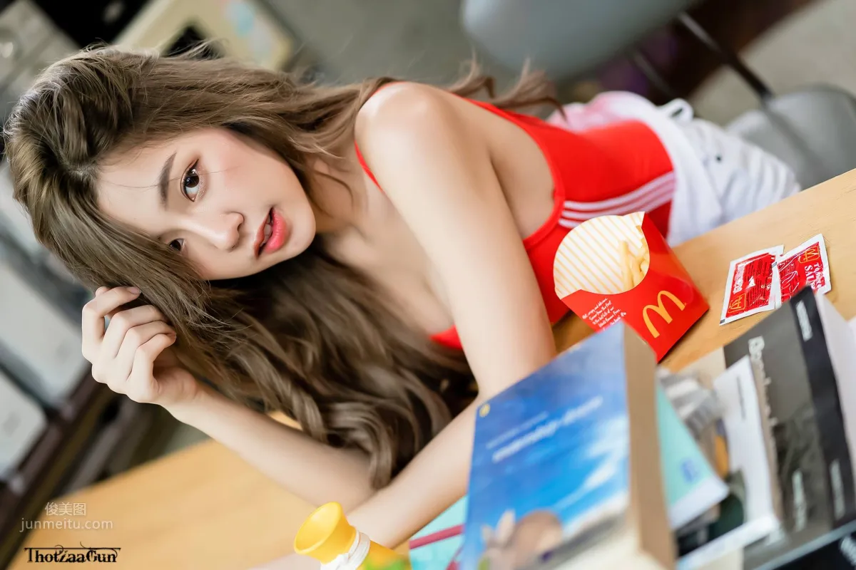 Nilawan Iamchuasawad- 麦当劳正妹白嫩甜美_19