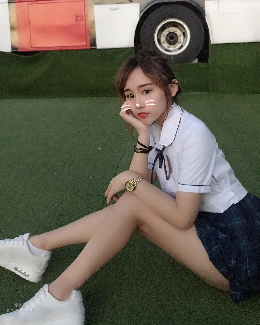 S-Shaped Taiwanese Girl Irene Huang, Loves Open-Chest Swimwear Most photo 25
