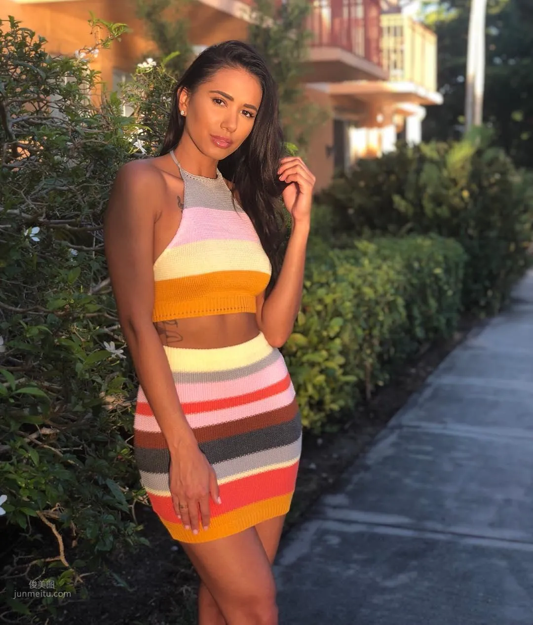 Amber Quinn - 'Round Peaches' Hot Release photo 23