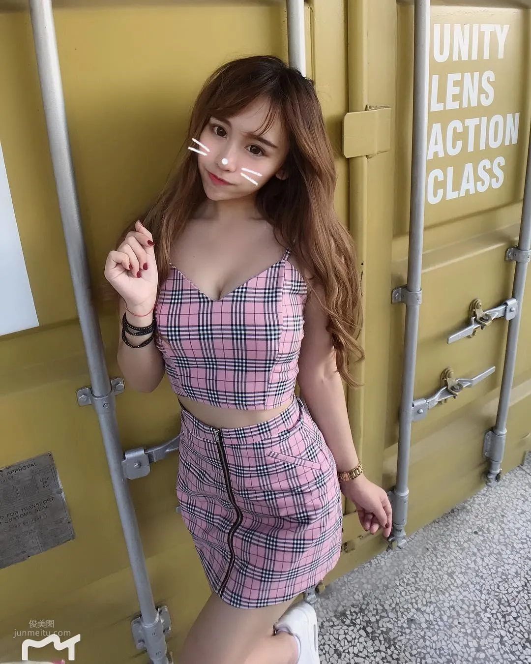 S-Shaped Taiwanese Girl Irene Huang, Loves Open-Chest Swimwear Most photo 28