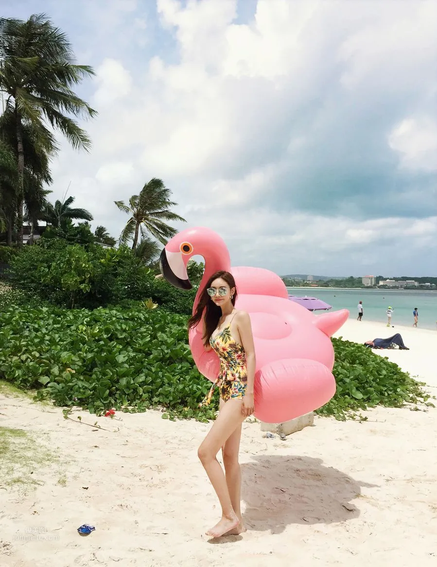 Son Yoon Joo - 2018 Swimsuit Collection Series 2 photo 45