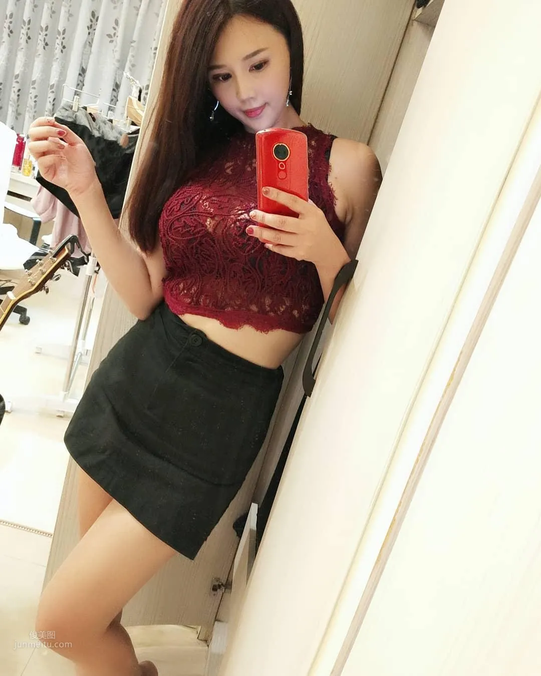 張薇薇- 「不科學k罩杯」捧好捧滿 19
