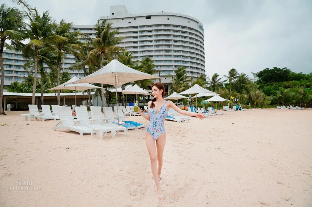 Son Yoon Joo - 2018 Swimsuit Collection Series 2 photo 79