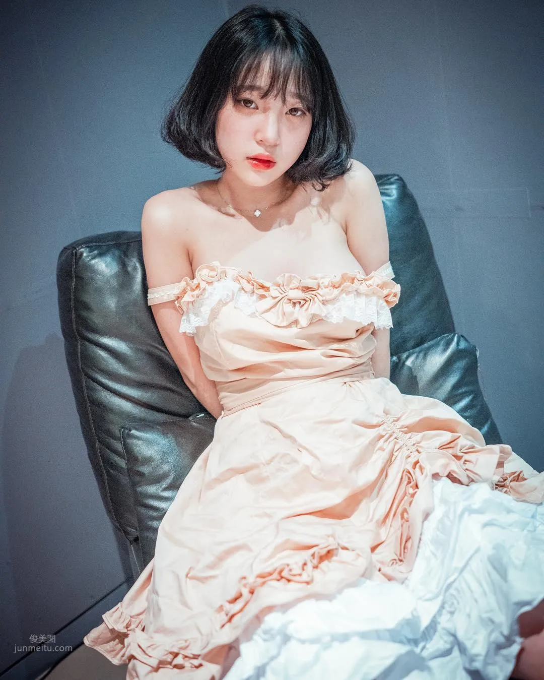 Jiang Renqing, Ethereal Short-Haired Beauty Private Shoot photo 42